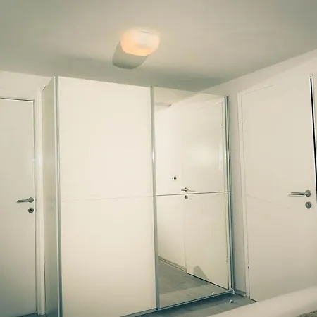 Apartman Nola شقة زادار