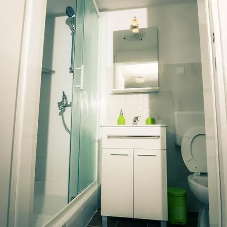 Apartman Nola شقة زادار